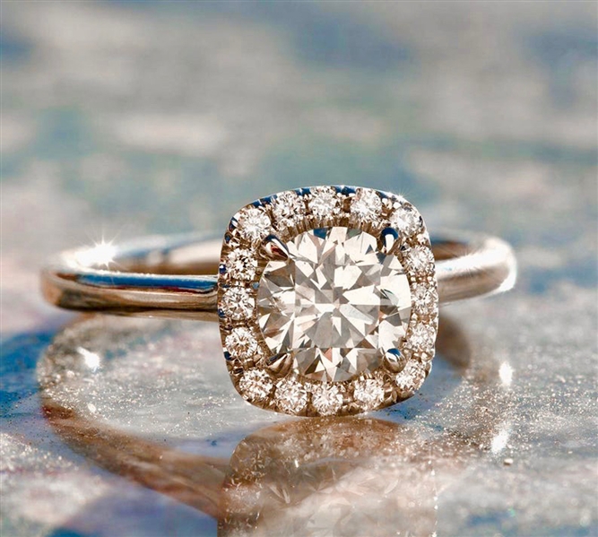 Terrific Investment Value! 1 Carat Brand New Diamond Ring in 14KT Gold Setting! (VGN B-186) 